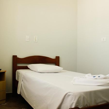 Cracco Park Hotel Κουριτίμπα Δωμάτιο φωτογραφία